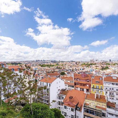 Ferienwohnung Guestready - Fantastic Rustic Duplex With Terrace Lisboa Exterior foto
